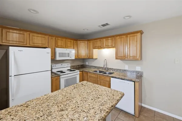 $575,000 | 2801 Wayside Avenue, Fort Worth, TX 76110