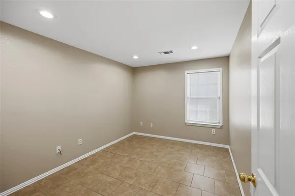 $575,000 | 2801 Wayside Avenue, Fort Worth, TX 76110