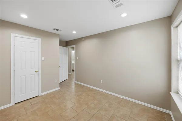$575,000 | 2801 Wayside Avenue, Fort Worth, TX 76110