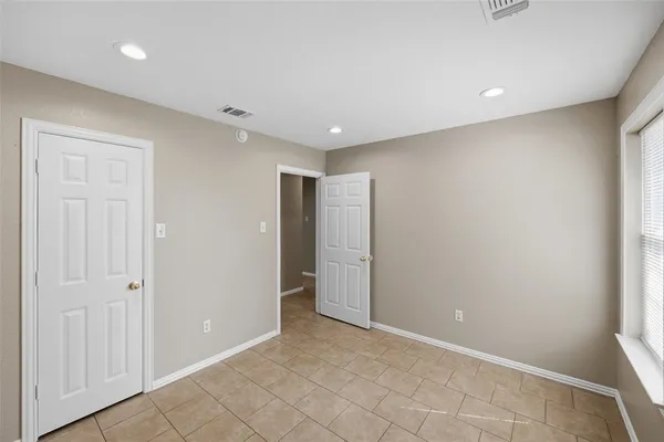 $575,000 | 2801 Wayside Avenue, Fort Worth, TX 76110