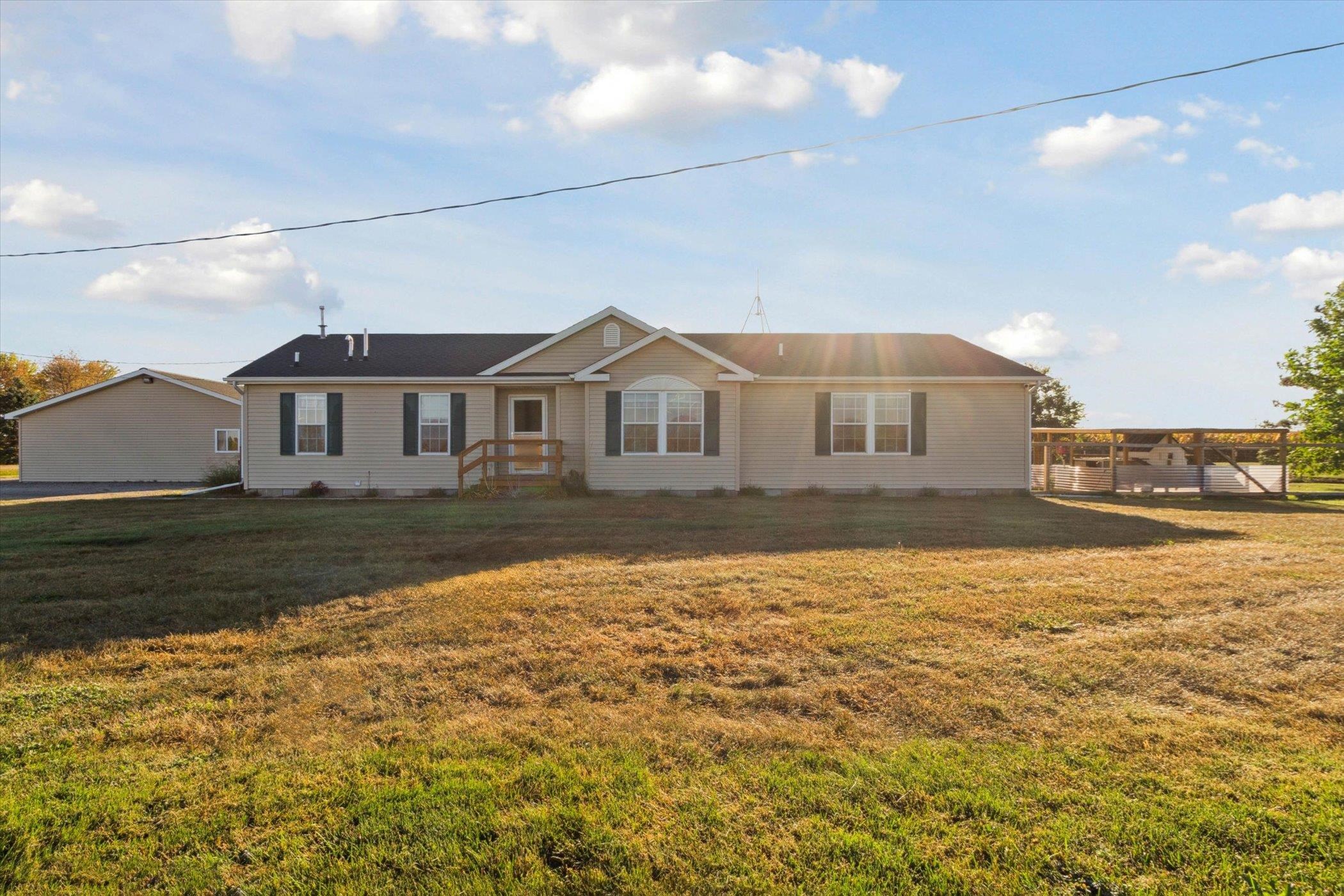 9028 East Jefferson Road Wheeler, MI 48662 - Photo 5 of 62 1939265-5260e3f9-7934-46d3-9e60-ff54a999ca4e.JPG