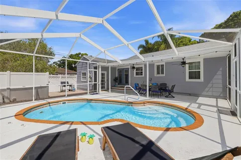 $498,500 | 706 39th Avenue Northeast, St. Petersburg, FL 33703