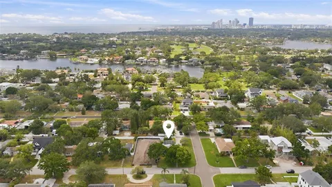 $498,500 | 706 39th Avenue Northeast, St. Petersburg, FL 33703
