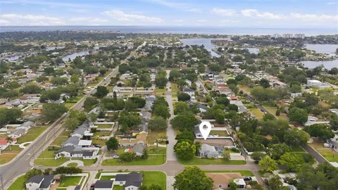 $498,500 | 706 39th Avenue Northeast, St. Petersburg, FL 33703