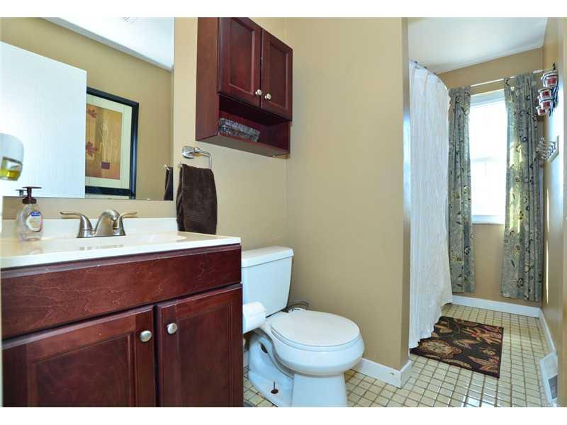 3436 Huntertown Road Allison Park, PA 15101 - Photo 12 of 18 Master Bath/Spa.
