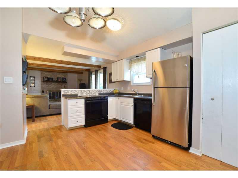 3436 Huntertown Road Allison Park, PA 15101 - Photo 6 of 18 Kitchen.