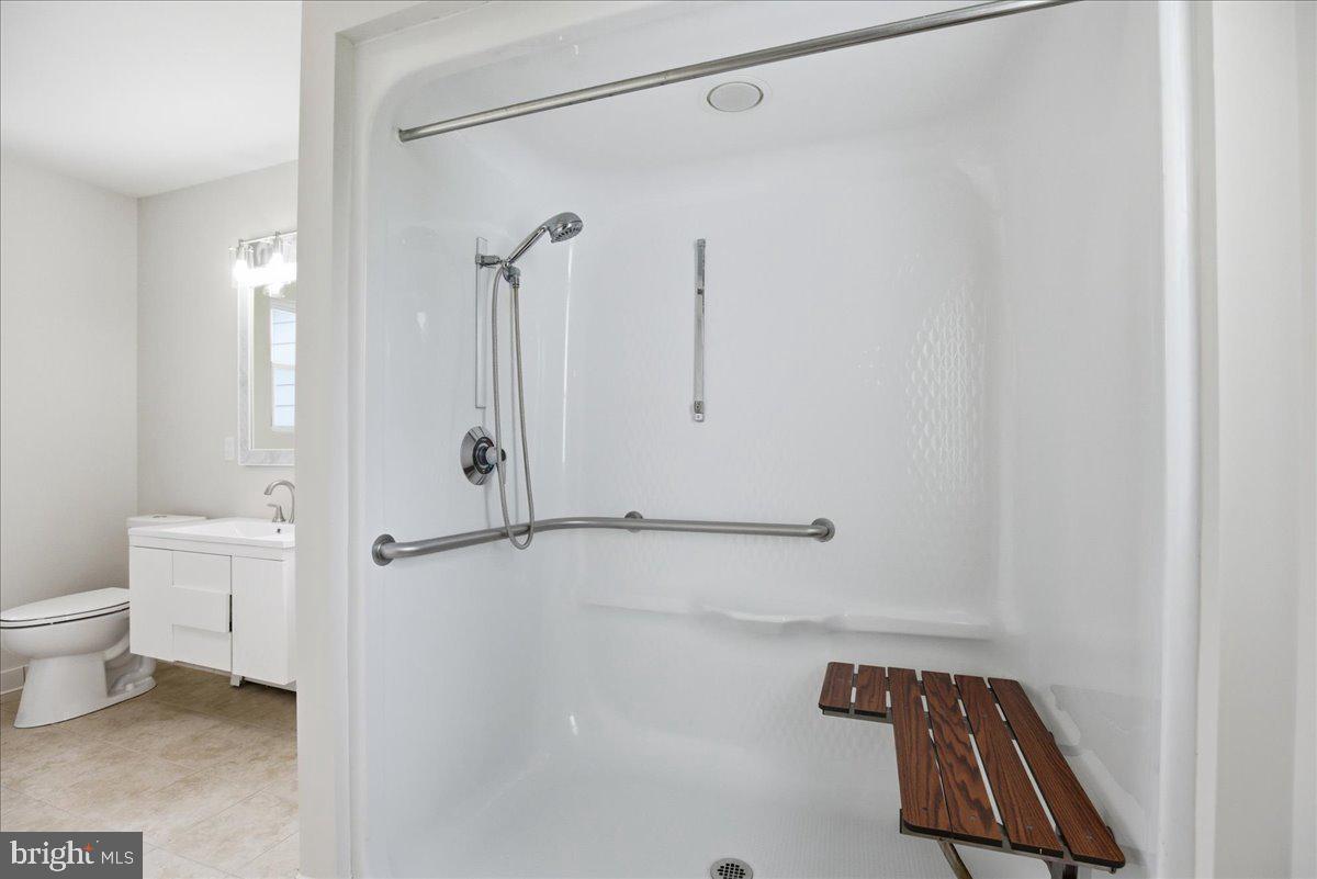 38125 Louis Thomas Road Avenue, MD 20609 - Photo 37 of 73 PRIMARY BATHROOM SHOWER