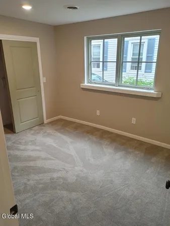 $2,150 | 122 North Ferry Street, Unit 1, Schenectady, NY 12305