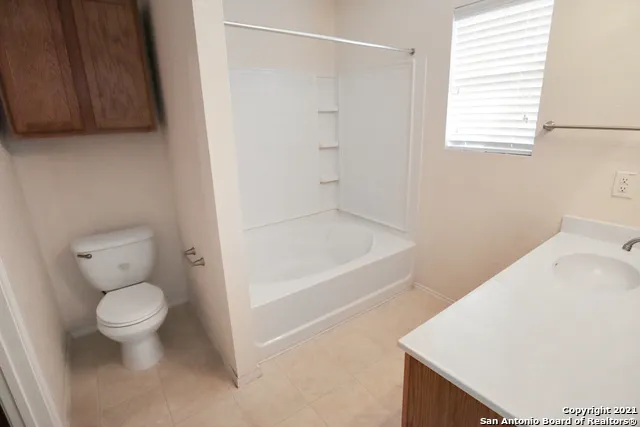 $2,100 | 23923 Wimberly Oaks, San Antonio, TX 78261