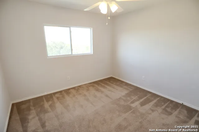 $2,100 | 23923 Wimberly Oaks, San Antonio, TX 78261