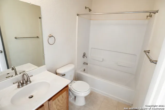 $2,100 | 23923 Wimberly Oaks, San Antonio, TX 78261