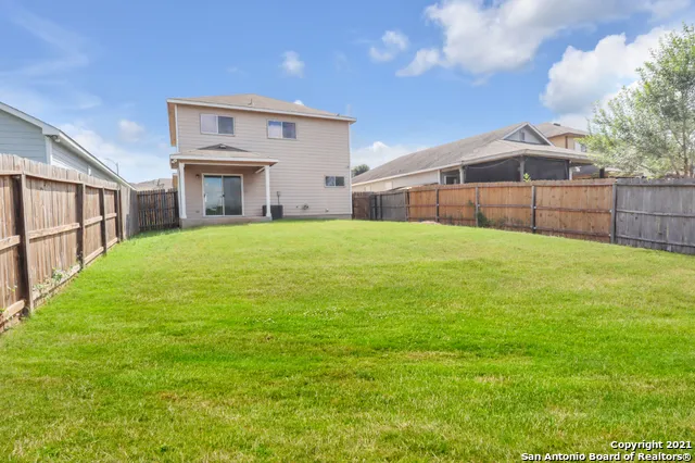 $2,100 | 23923 Wimberly Oaks, San Antonio, TX 78261