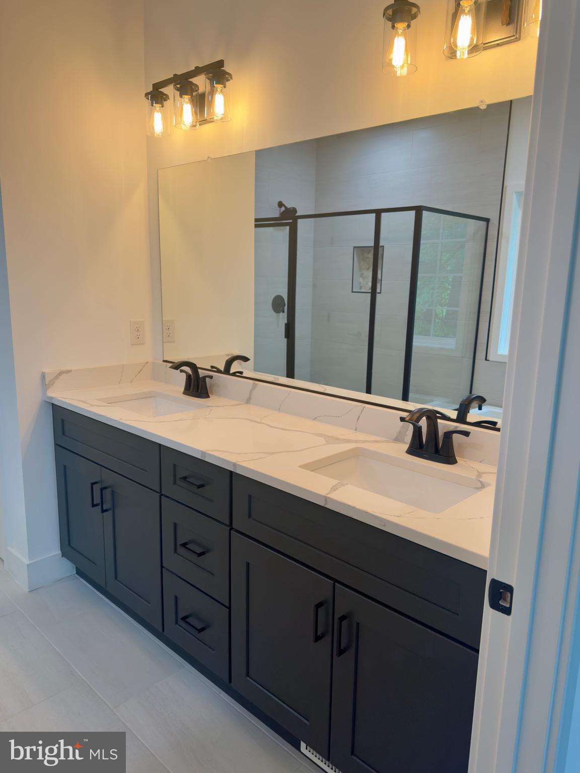 10674 Rixeyville Road Culpeper, VA 22701 - Photo 21 of 46 Owner's bath with double vanity
