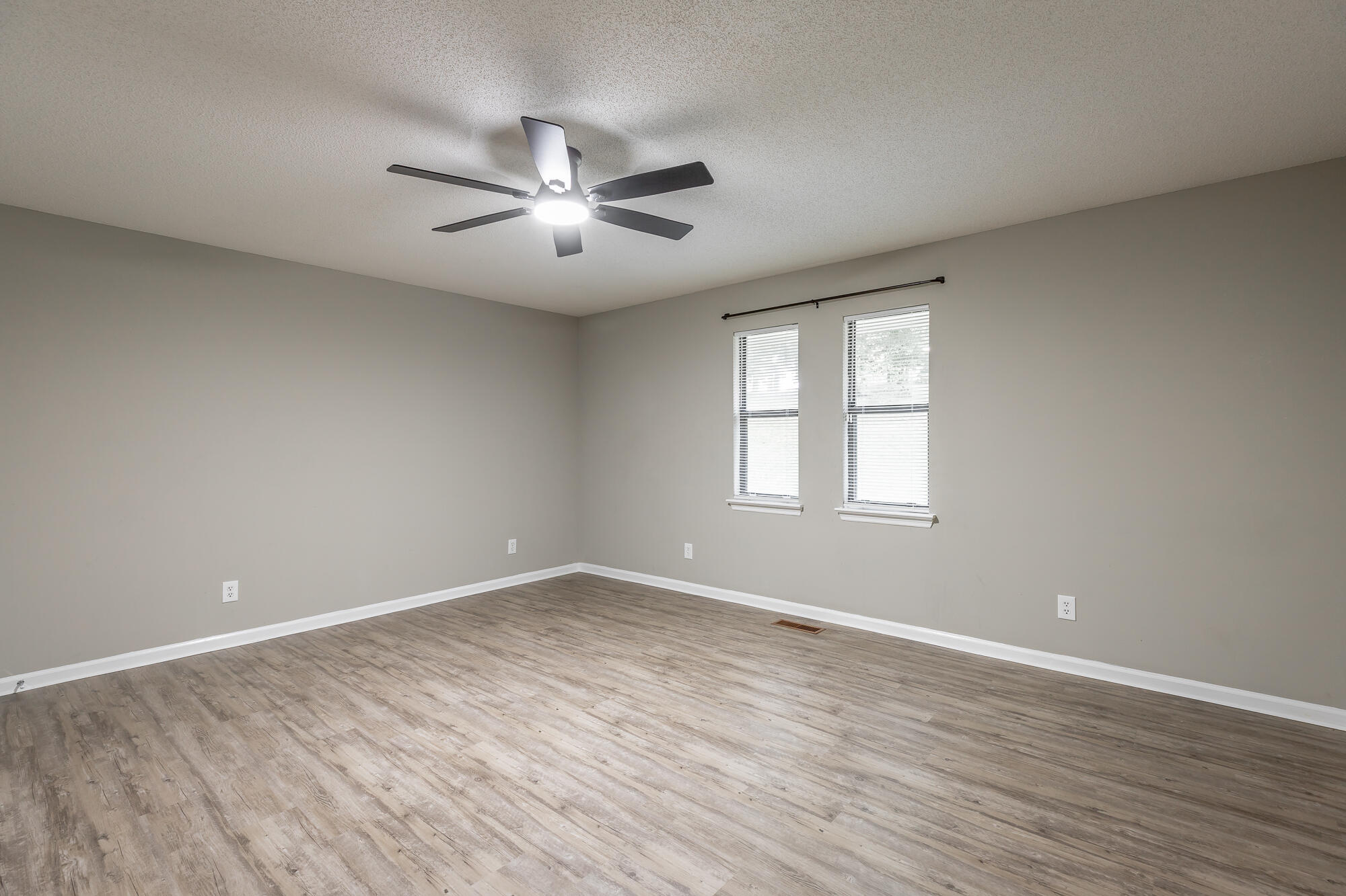 710 Hurricane Creek Road Chattanooga, TN 37421 - Photo 57 of 67 710 Hurricane Creek Road HD-62