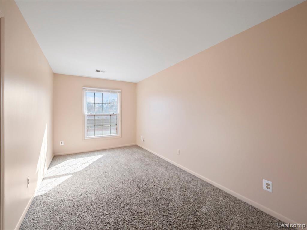 19360 West Eleven Mile Road Lathrup Village, MI 48076 - Photo 24 of 29