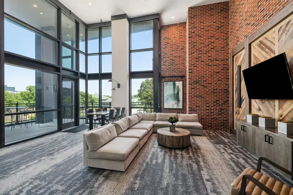 $1,825 | 601 Meeting Street, Unit GATEWAY, Charleston, SC 29403