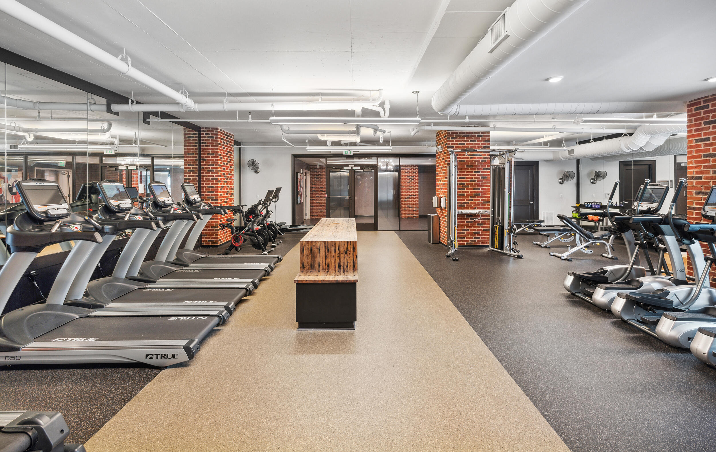 601 Meeting Street, Unit GATEWAY Charleston, SC 29403 - Photo 20 of 27 M-21