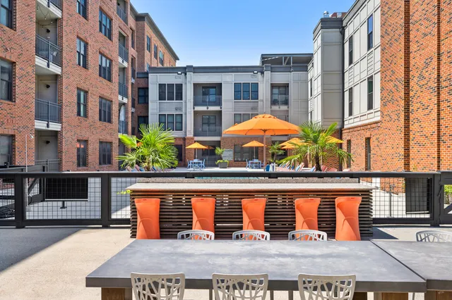 $2,196 | 601 Meeting Street, Unit WOODBURN, Charleston, SC 29403