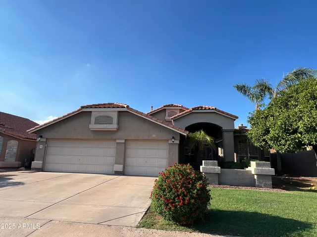 $2,300 | 7514 East Lompoc Avenue, Mesa, AZ 85209