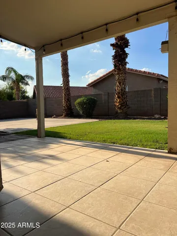 $2,300 | 7514 East Lompoc Avenue, Mesa, AZ 85209