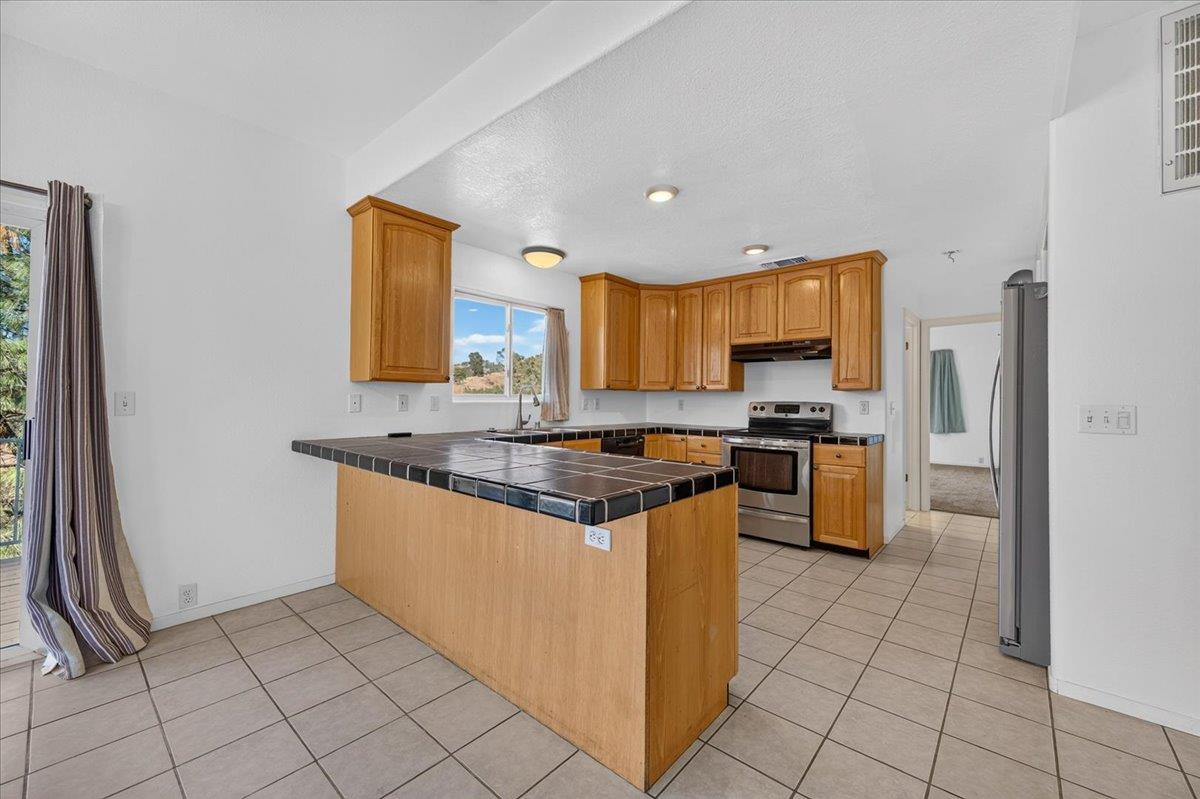28596 Sky Harbour Road Friant, CA 93626 - Photo 16 of 38 Gallery Image 16