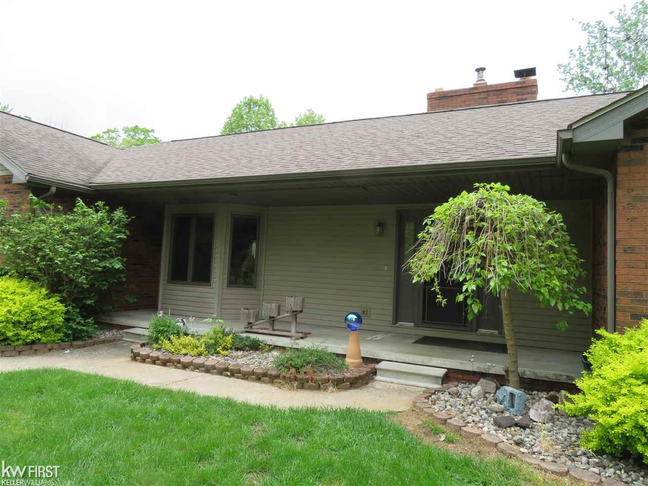 6464 West Wilson Road Clio, MI 48420 - Photo 3 of 32 31381660-2.JPG