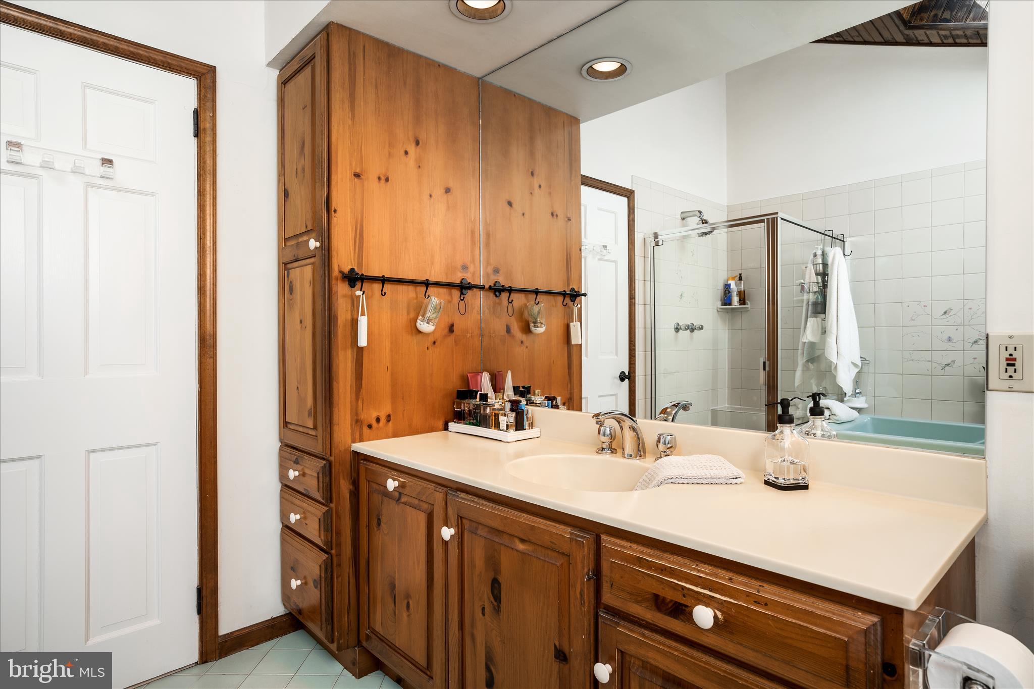 53 Tindall Road Robbinsville, NJ 08691 - Photo 27 of 46 Gallery Image 27