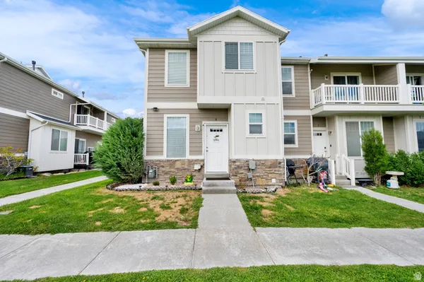 $360,000 | 1771 East Skyline Drive, Unit I8, Eagle Mountain, UT 84005