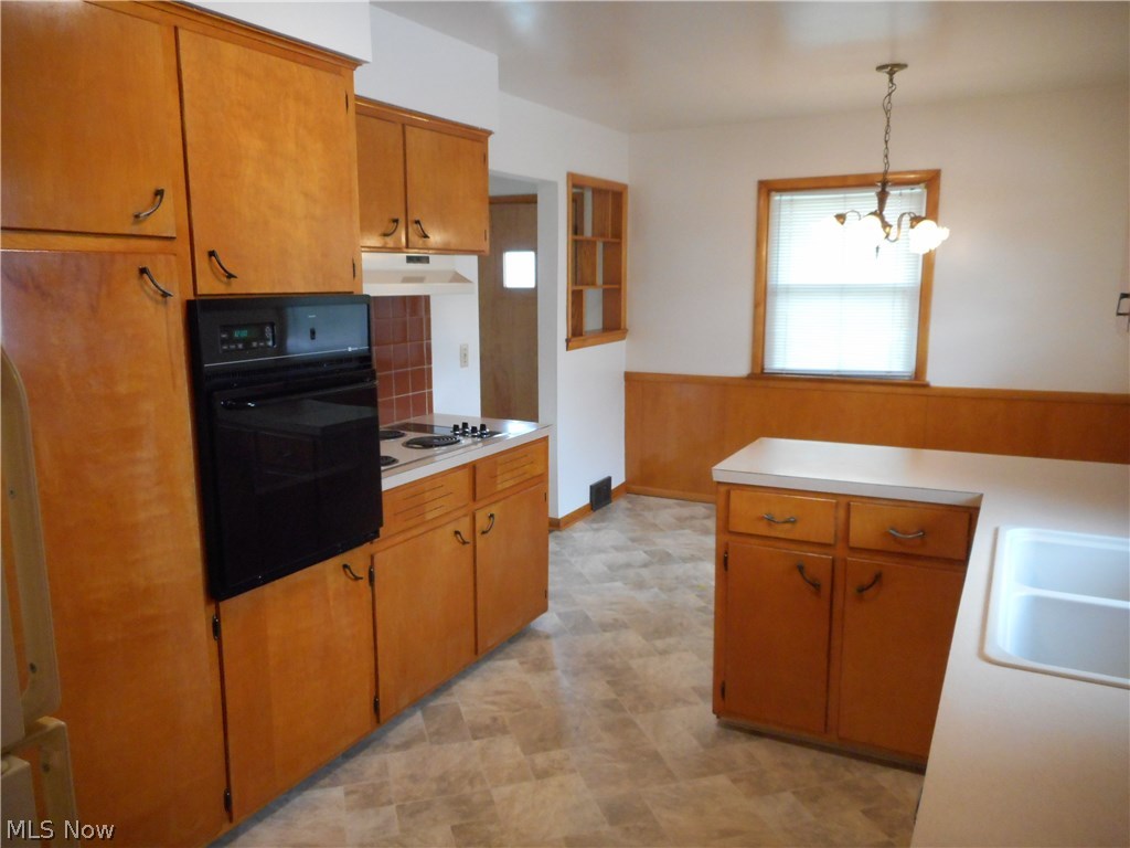 217 Ripley Avenue Akron, OH 44312 - Photo 6 of 23 Gallery Image 6