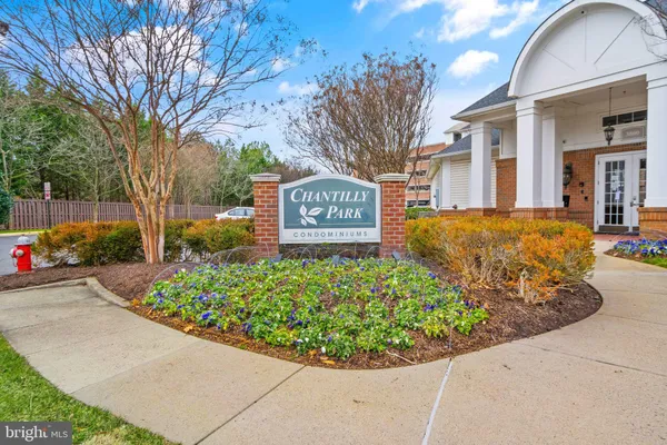 $2,750 | 3840 Lightfoot Street, Unit 348, Chantilly, VA 20151