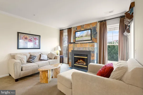 $2,750 | 3840 Lightfoot Street, Unit 348, Chantilly, VA 20151