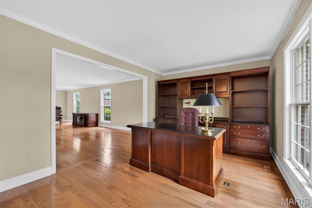 1645 Mason Knoll Road Town and Country, MO 63131 - Photo 11 of 39