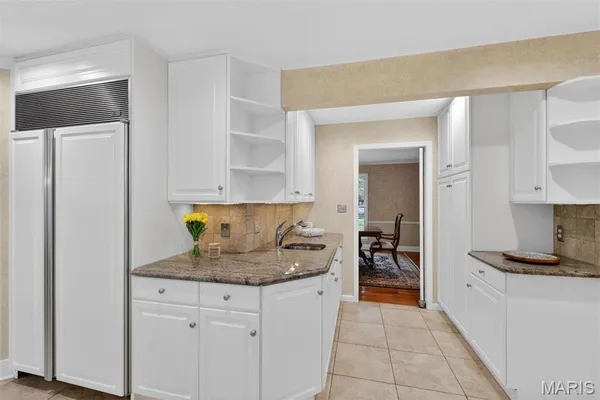 $975,000 | 1645 Mason Knoll Road, Town and Country, MO 63131