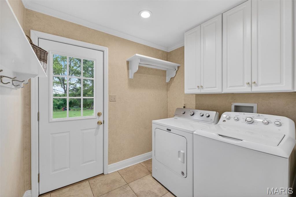 1645 Mason Knoll Road Town and Country, MO 63131 - Photo 19 of 39