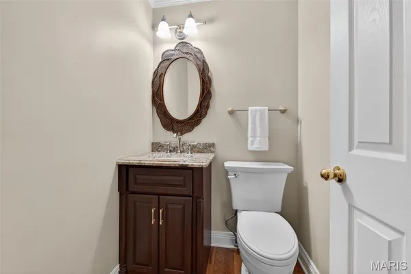 $975,000 | 1645 Mason Knoll Road, Town and Country, MO 63131