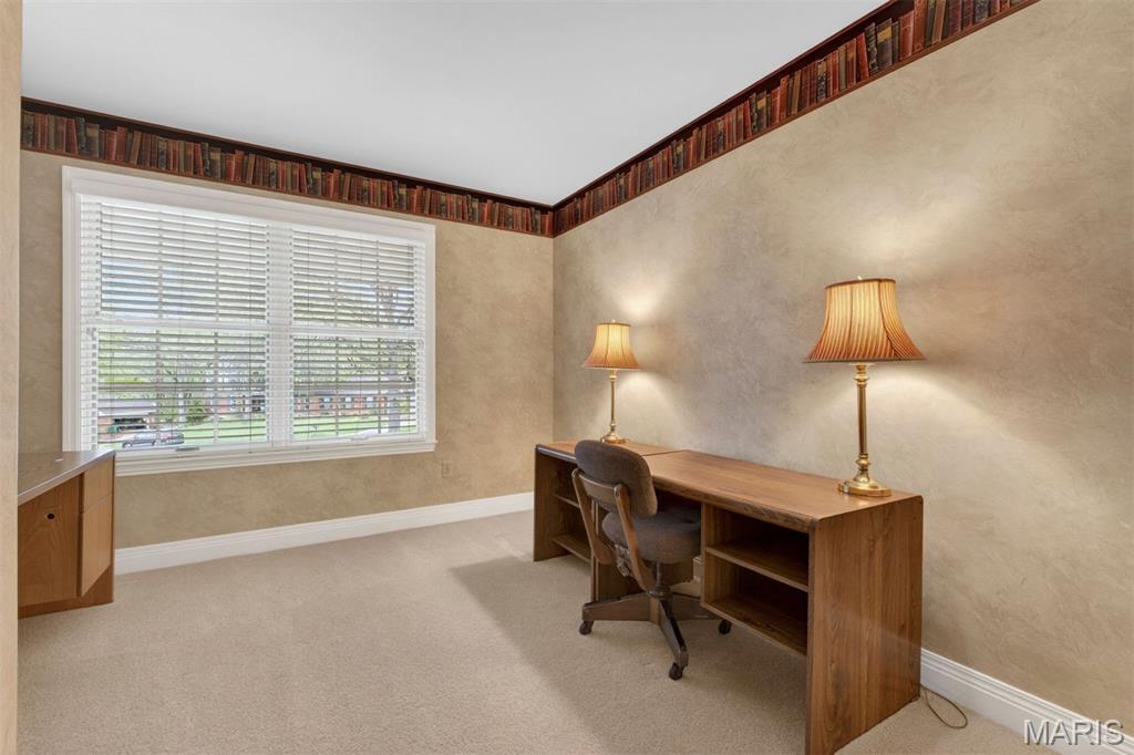 1645 Mason Knoll Road Town and Country, MO 63131 - Photo 25 of 39