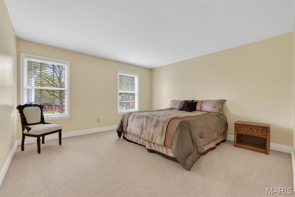 1645 Mason Knoll Road Town and Country, MO 63131 - Photo 27 of 39