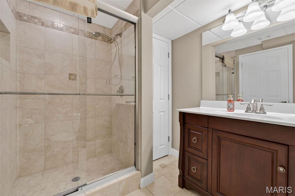 1645 Mason Knoll Road Town and Country, MO 63131 - Photo 35 of 39