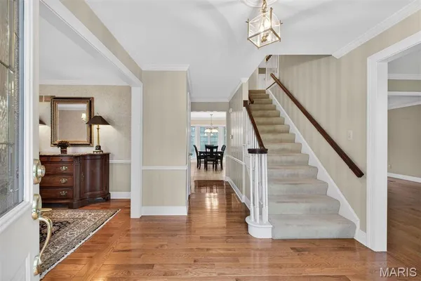$975,000 | 1645 Mason Knoll Road, Town and Country, MO 63131