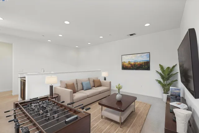 $839,000 | 1025 South Fowler Lane, Mountain House, CA 95391