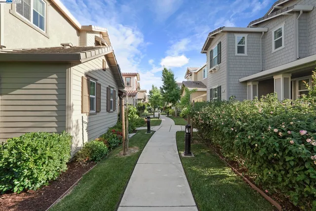 $839,000 | 1025 South Fowler Lane, Mountain House, CA 95391