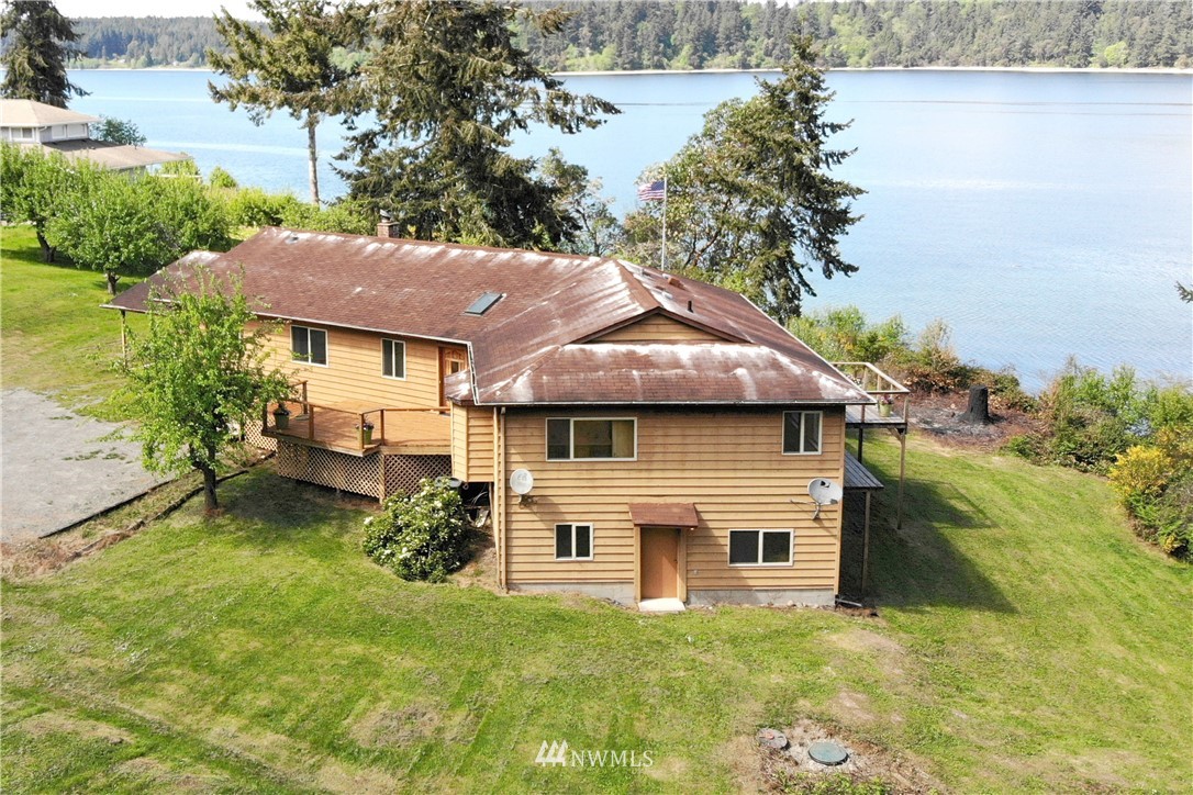 11101 Larson Road Anderson Island, WA 98303 - Photo 1 of 25 Gallery Image 1