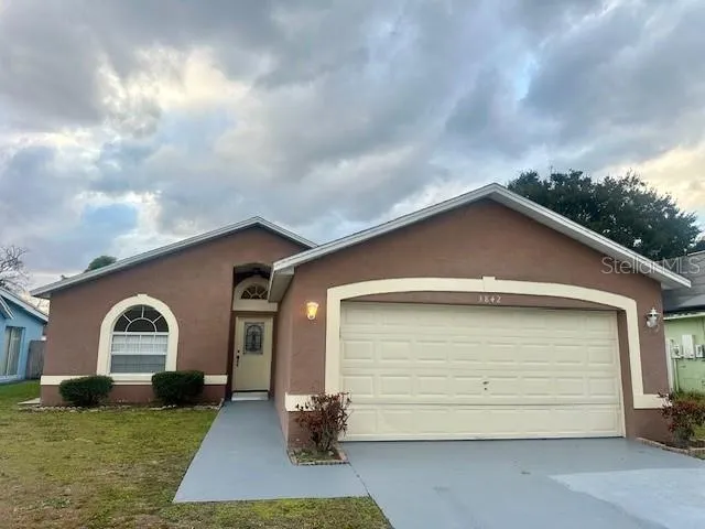 $2,100 | 3842 Spring Breeze Drive, Orlando, FL 32829