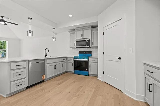 $320,000 | 11225 Felton Street, Sugar Creek, MO 64054