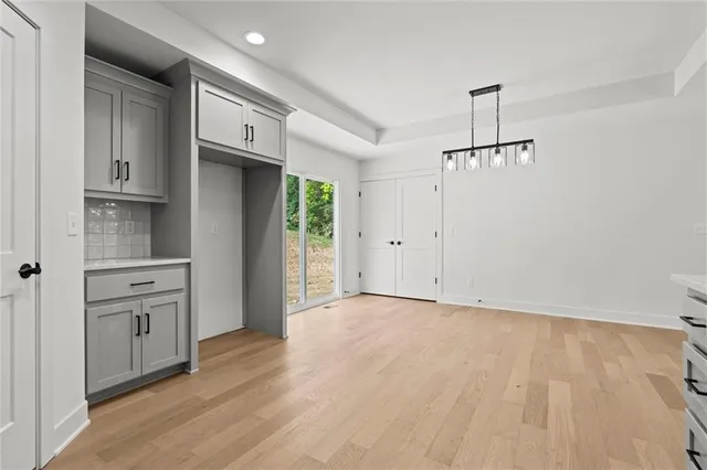 $320,000 | 11225 Felton Street, Sugar Creek, MO 64054