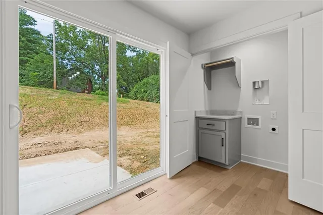 $320,000 | 11225 Felton Street, Sugar Creek, MO 64054