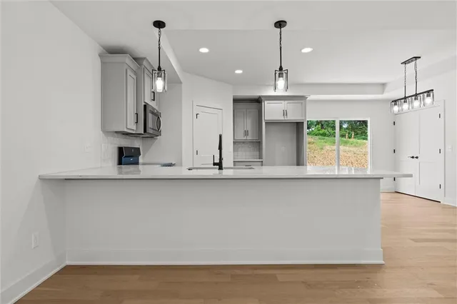 $320,000 | 11225 Felton Street, Sugar Creek, MO 64054