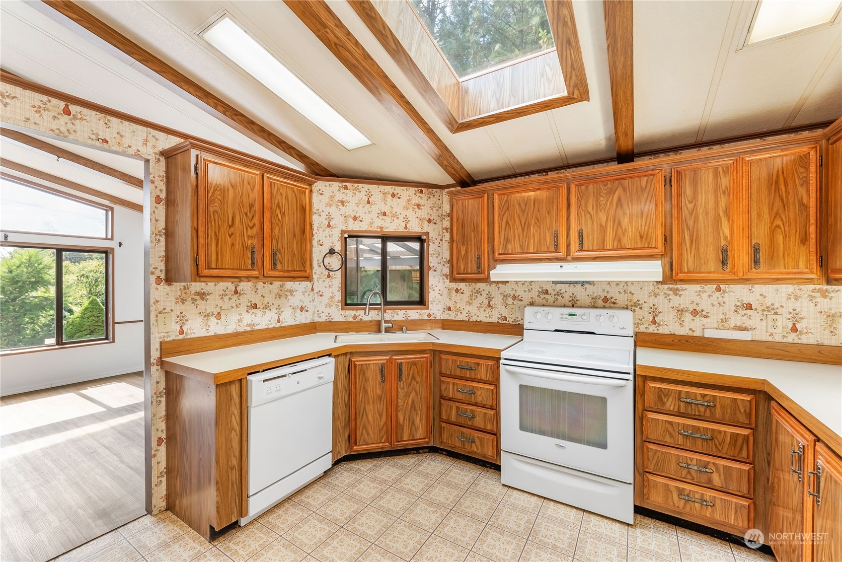 4925 Geiger Road Southeast Port Orchard, WA 98367 - Photo 13 of 38 Gallery Image 13