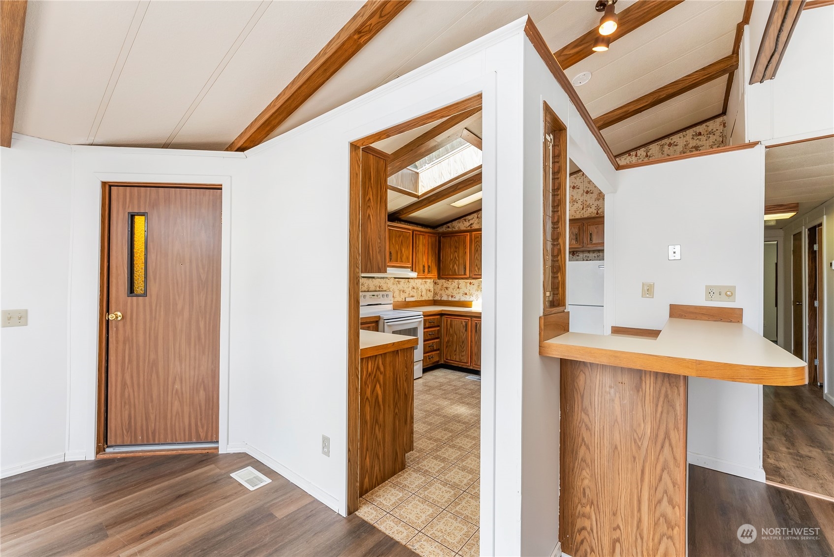 4925 Geiger Road Southeast Port Orchard, WA 98367 - Photo 4 of 38 Gallery Image 4
