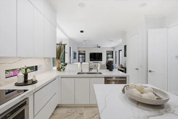 $1,999,000 | 6005 Pinewood Avenue, Parkland, FL 33067